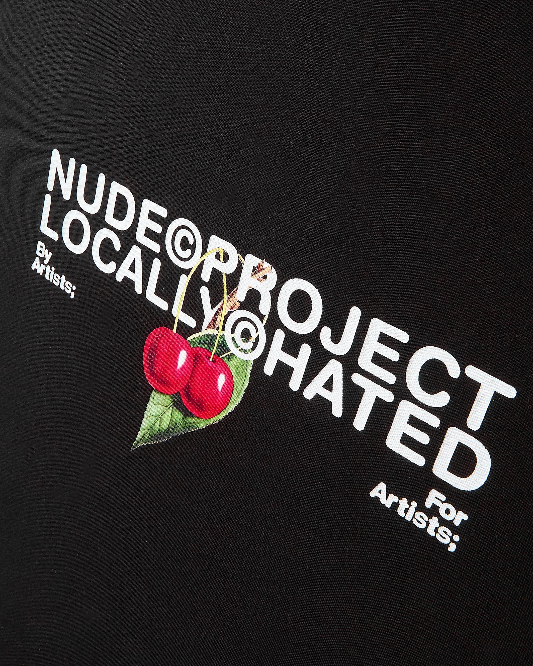 Camiseta Locally Hated Cherry Negra