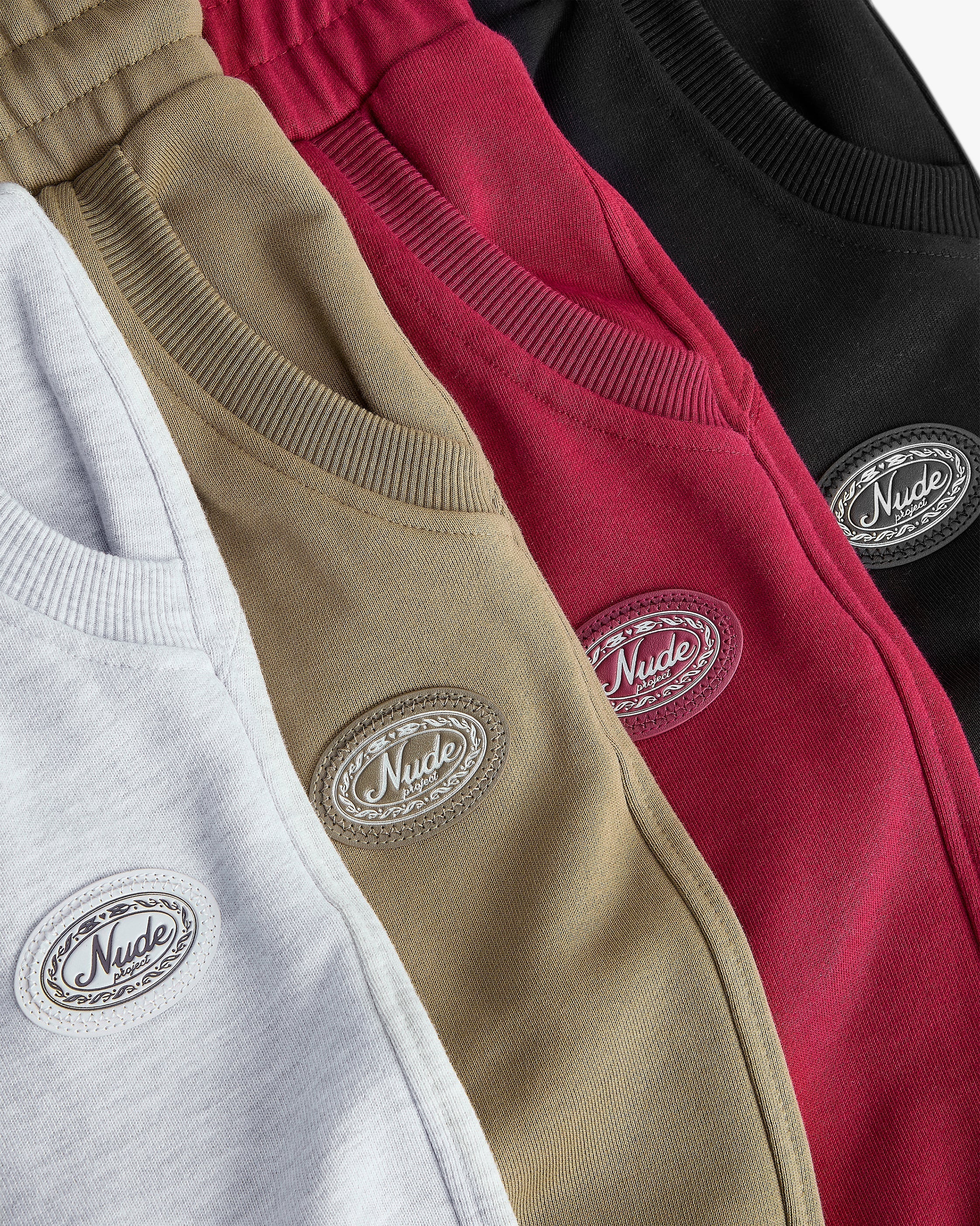 Pantalón Jogger Essentials Gris