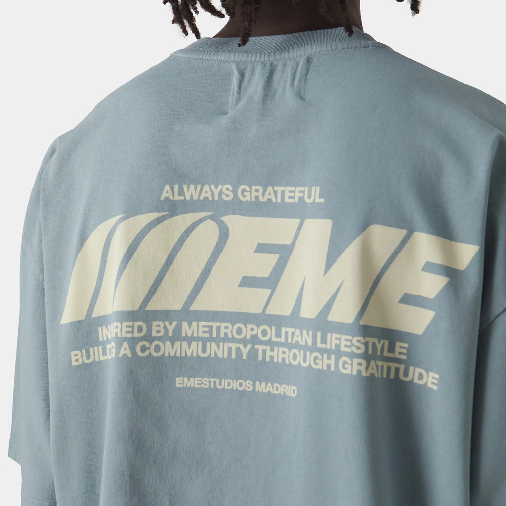 Zephyr Capri Oversized Tee