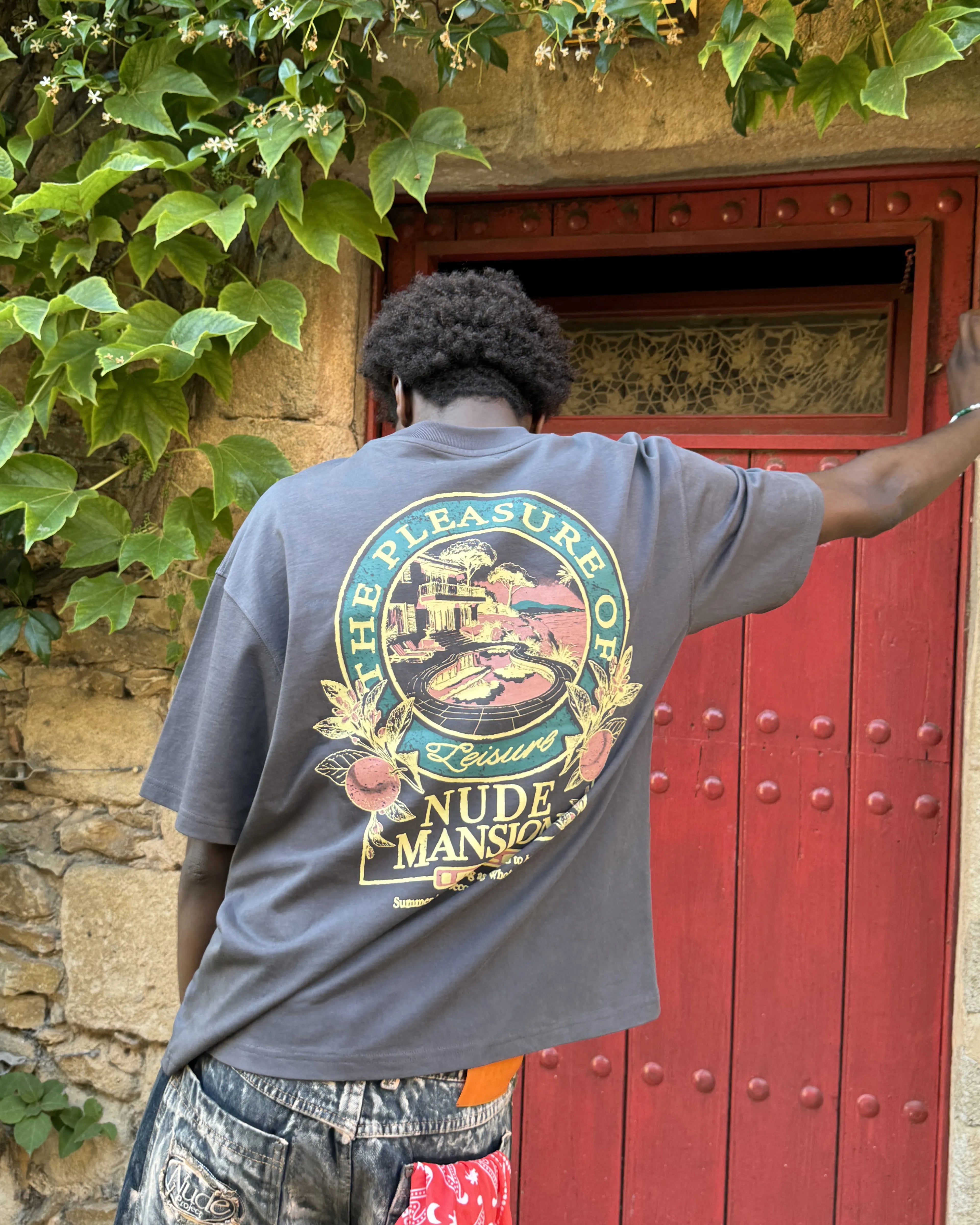 Camiseta Mansion Gris Oscuro