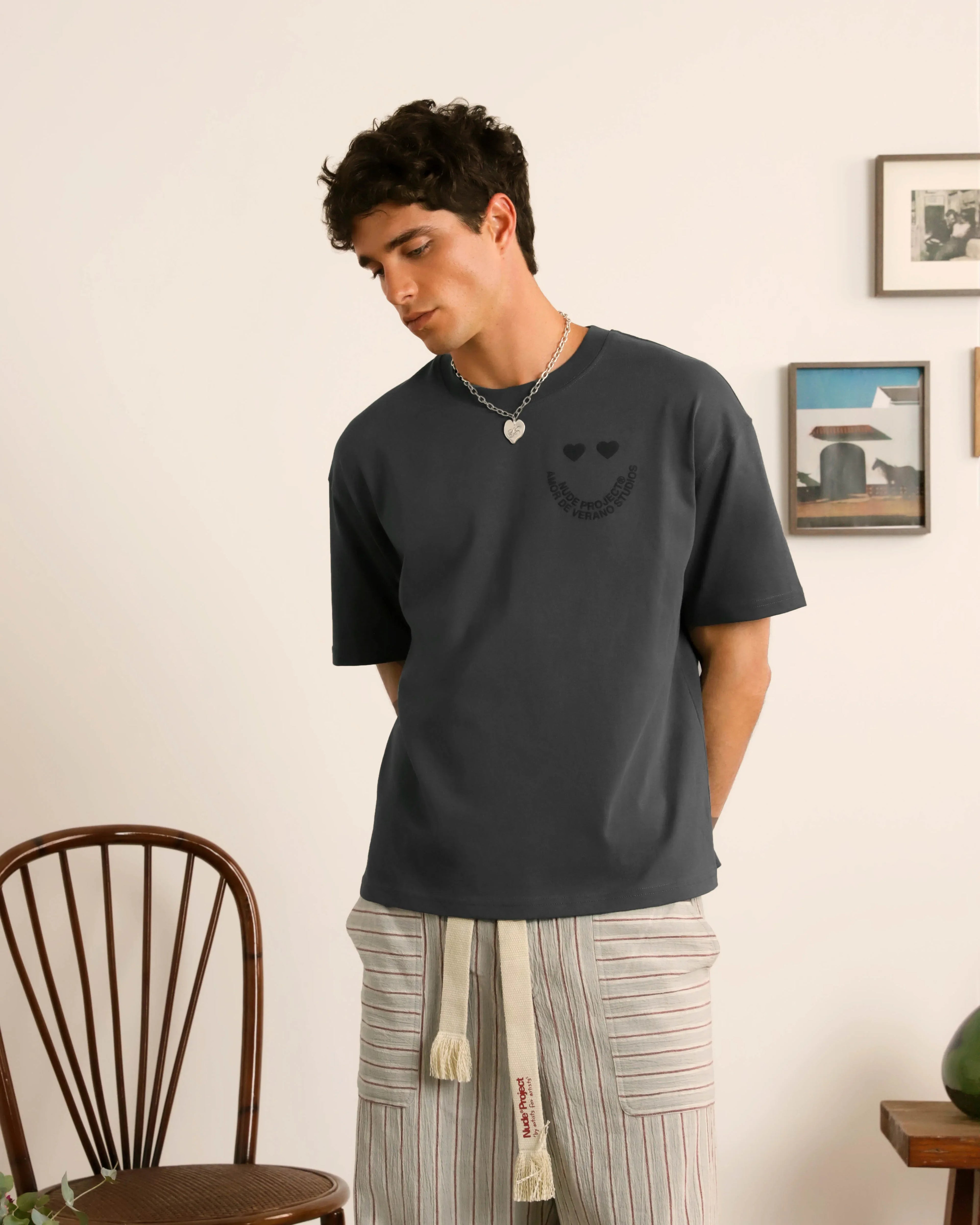 Camiseta Happy Gris Oscuro