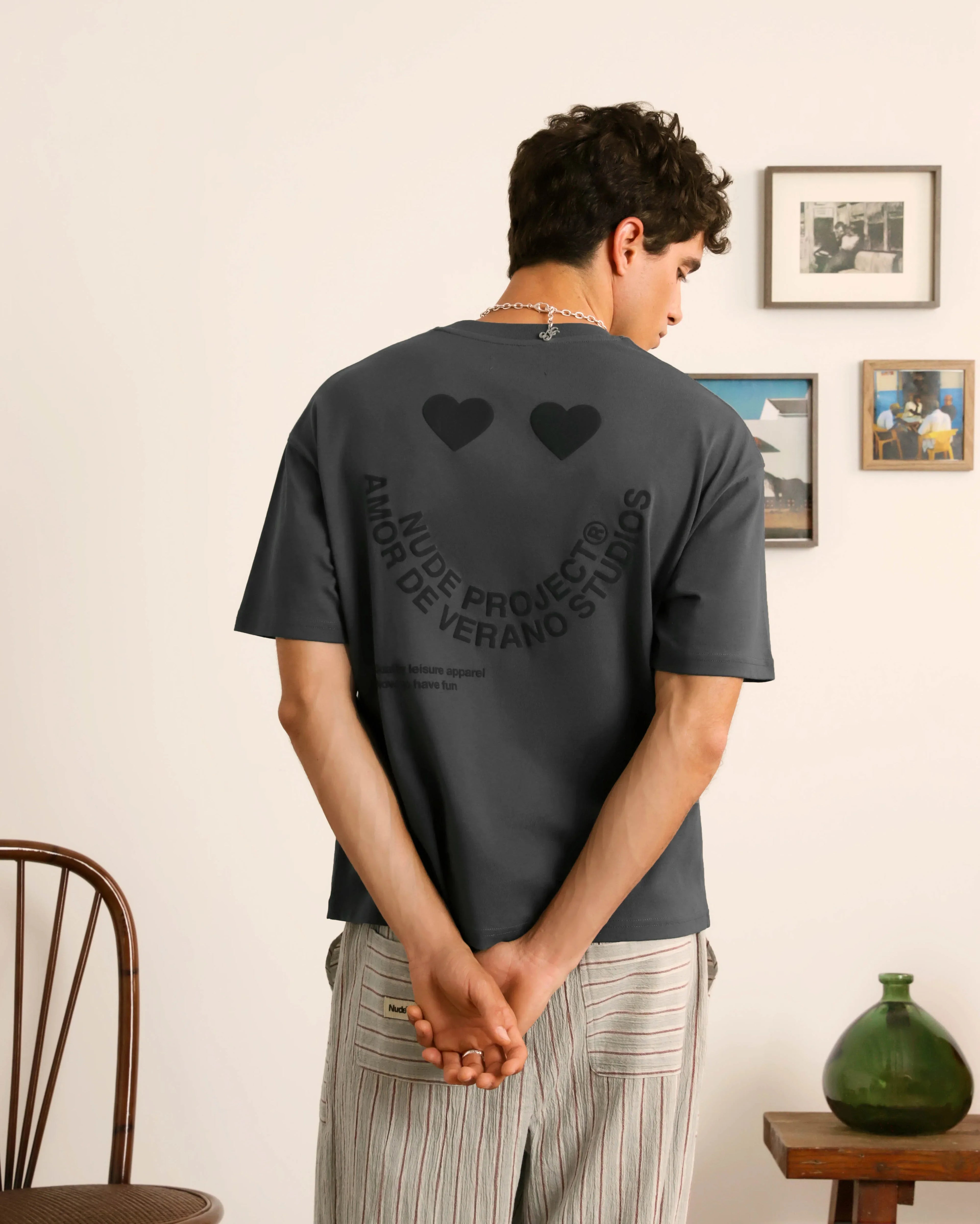 Camiseta Happy Gris Oscuro