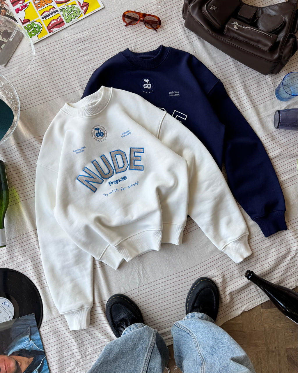 Sudadera Sin Capucha Varsity Blanco Crema