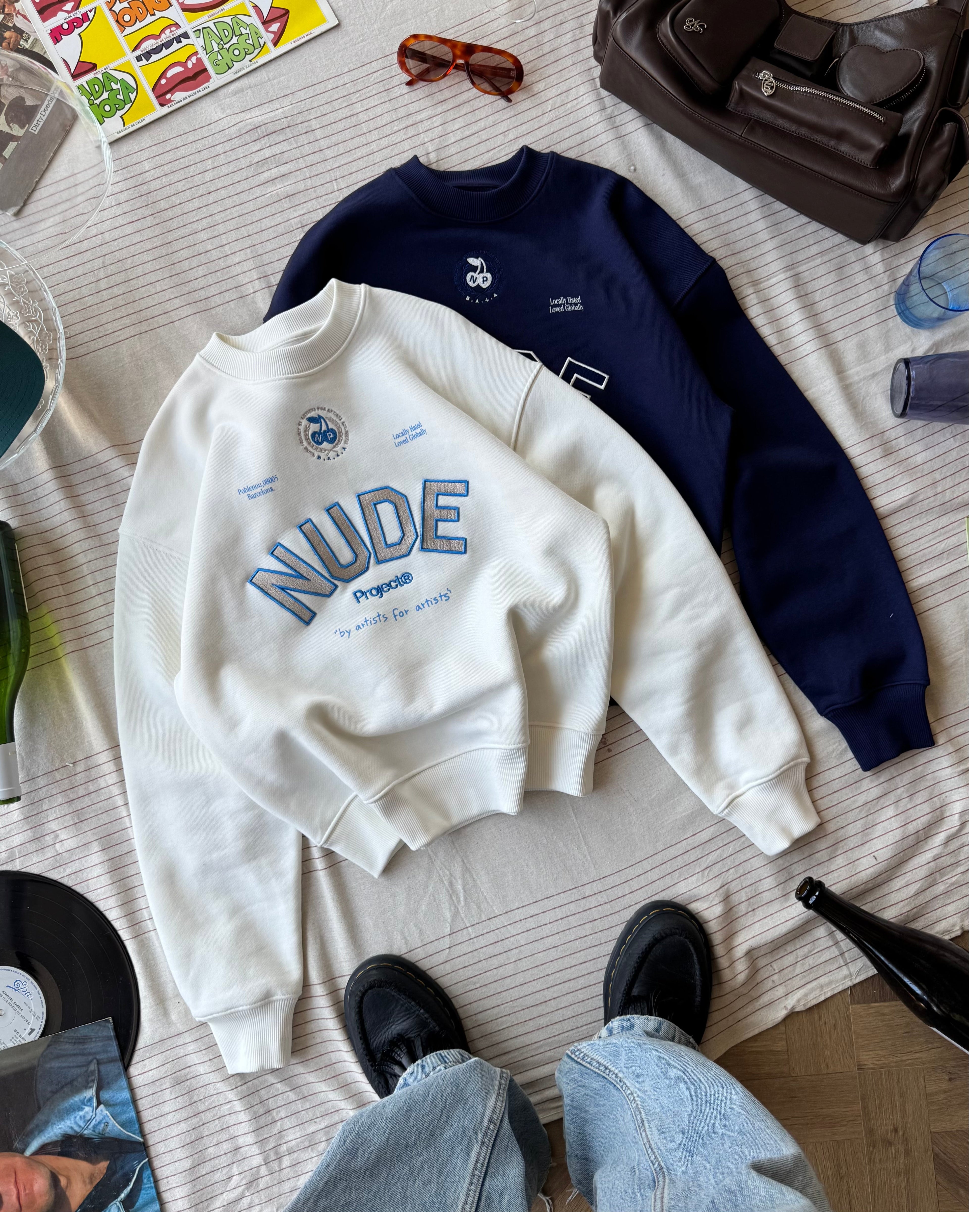 Sudadera Sin Capucha Varsity Blanco Crema