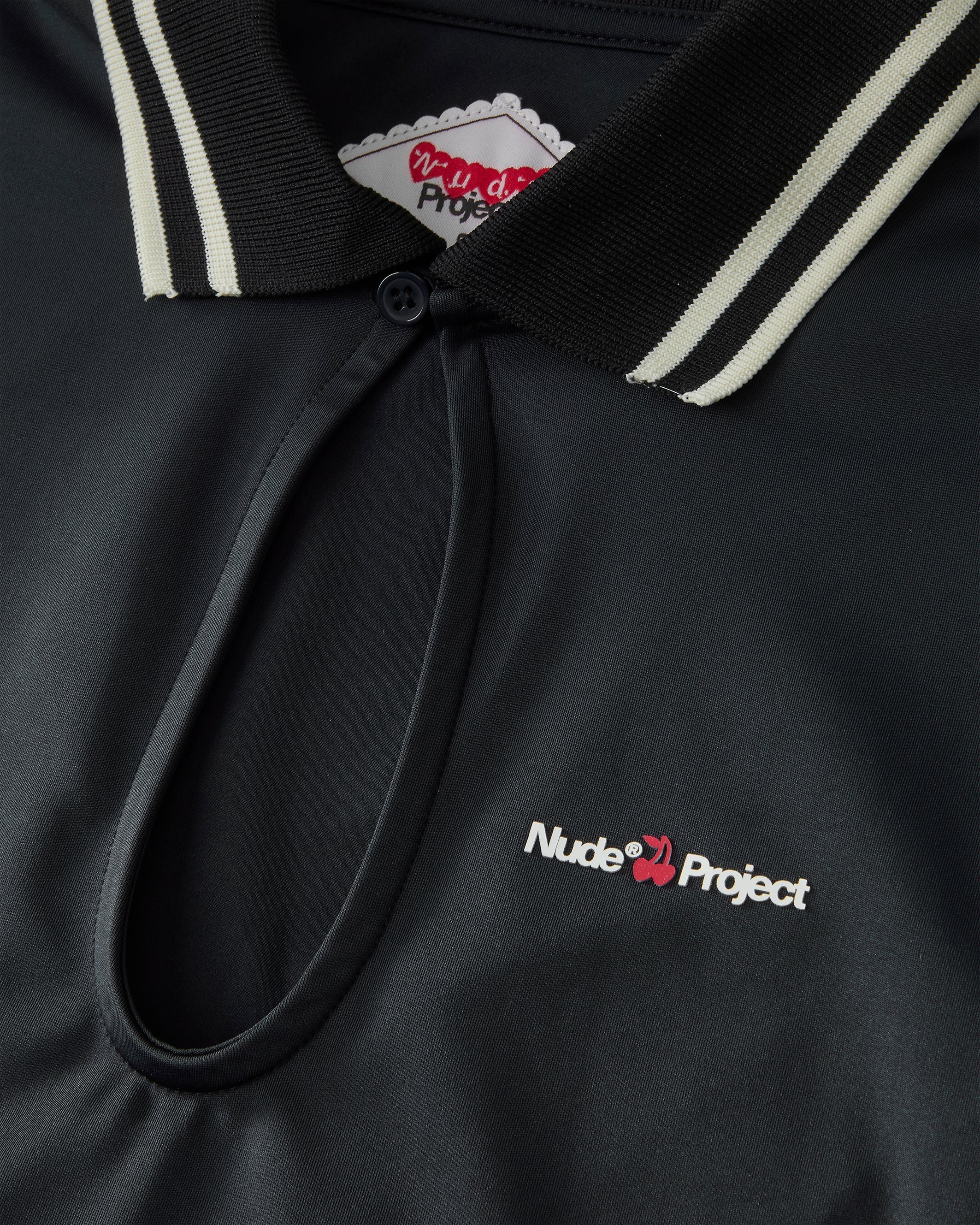 Camiseta Manga Larga Grosella Negra