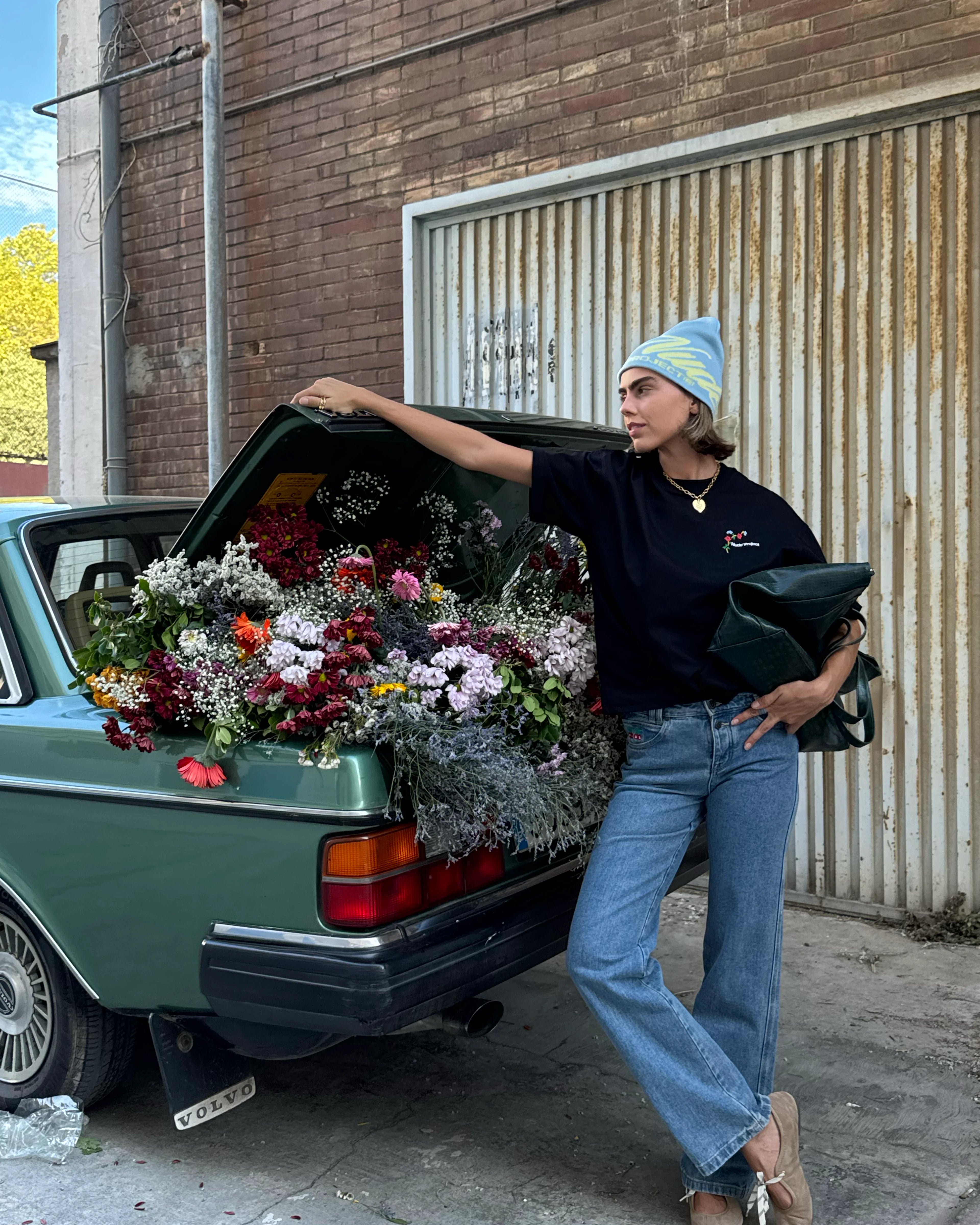 Camiseta Floreta Negra