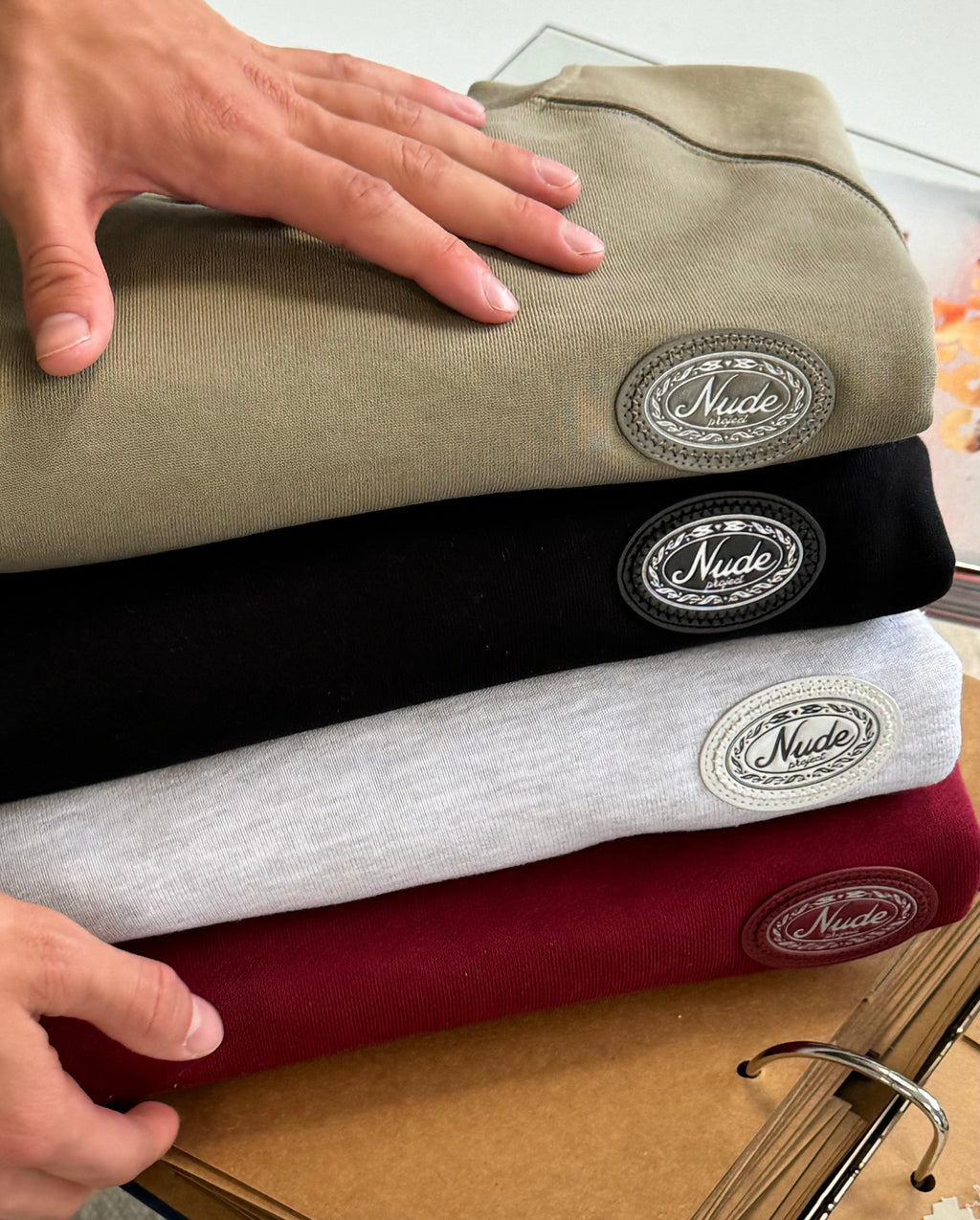 Crewneck Essentials Gris