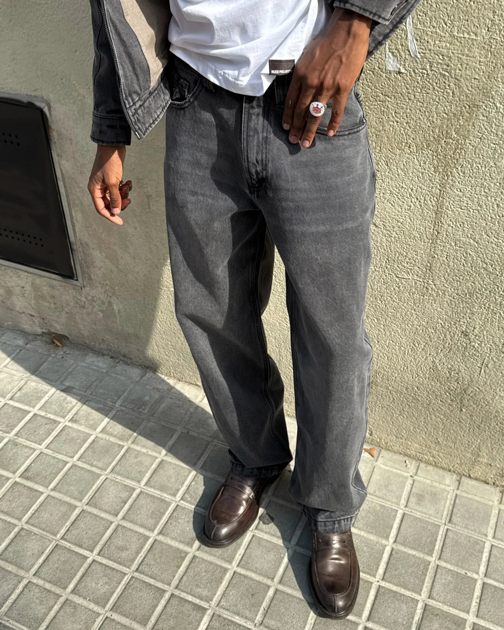 Pantalón Vaquero Básico Negro Wash