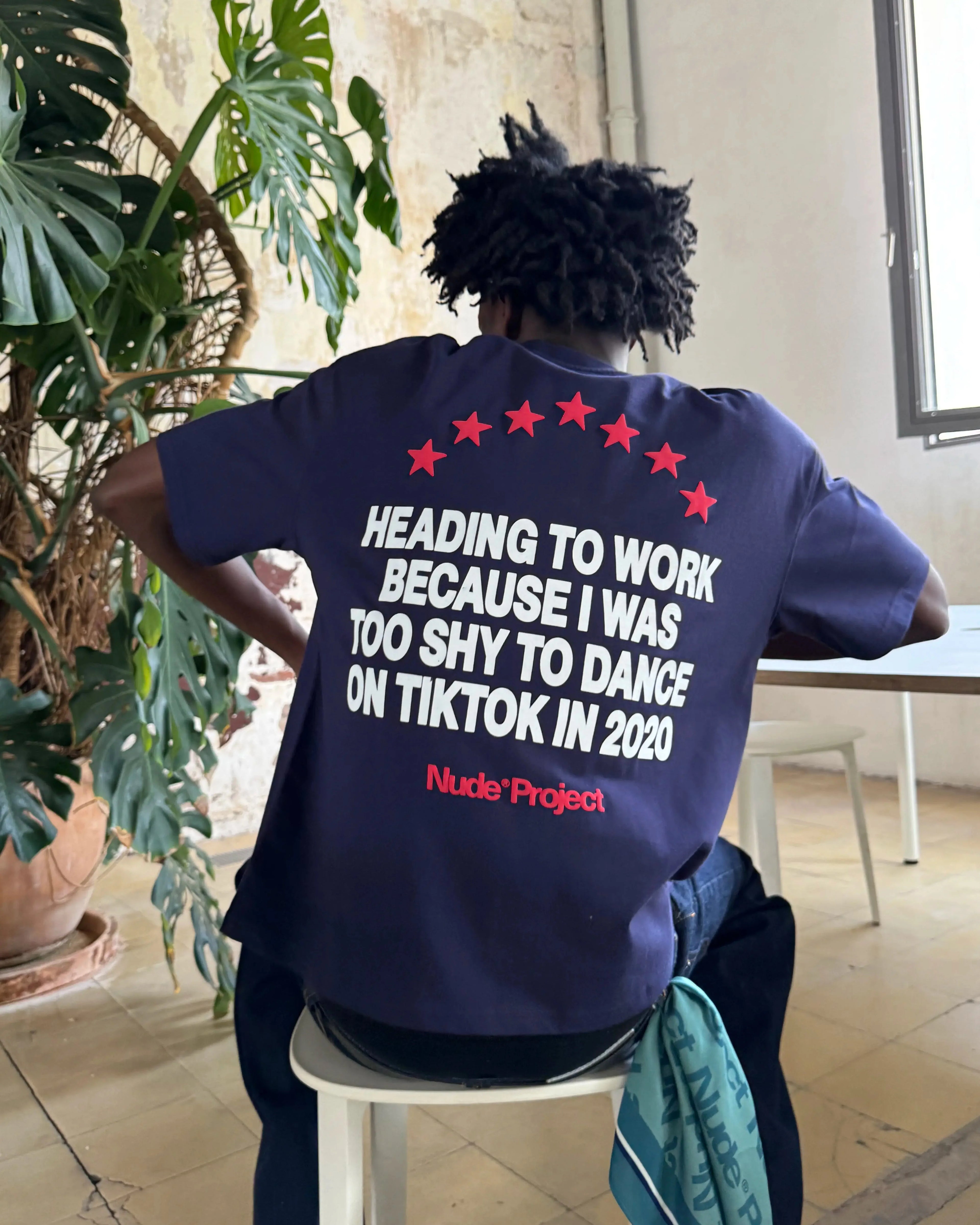 Camiseta 9-5 Azul Marino