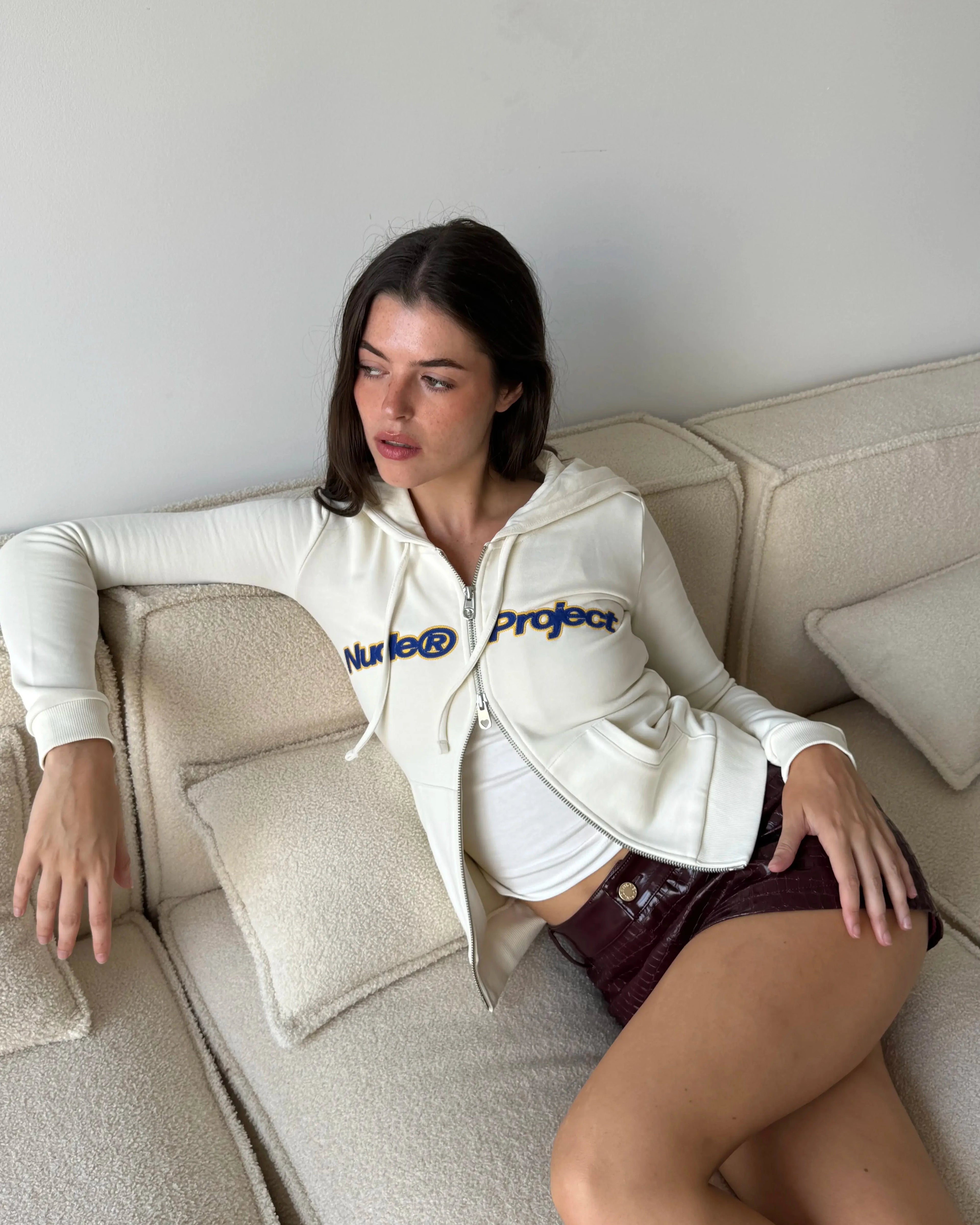 Sudadera Con Cremallera Margarita Marfil