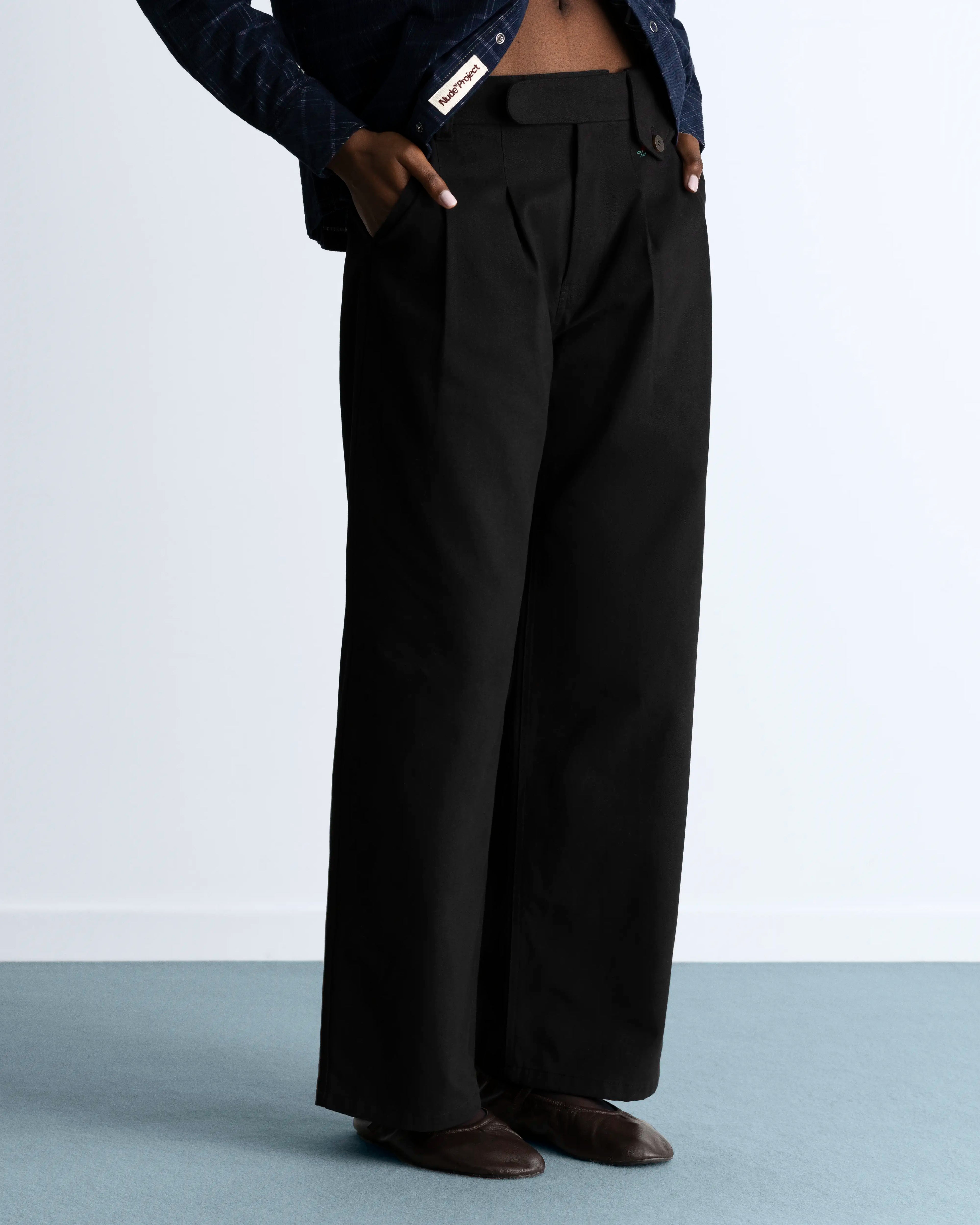 Vinyl Chino Pants Black