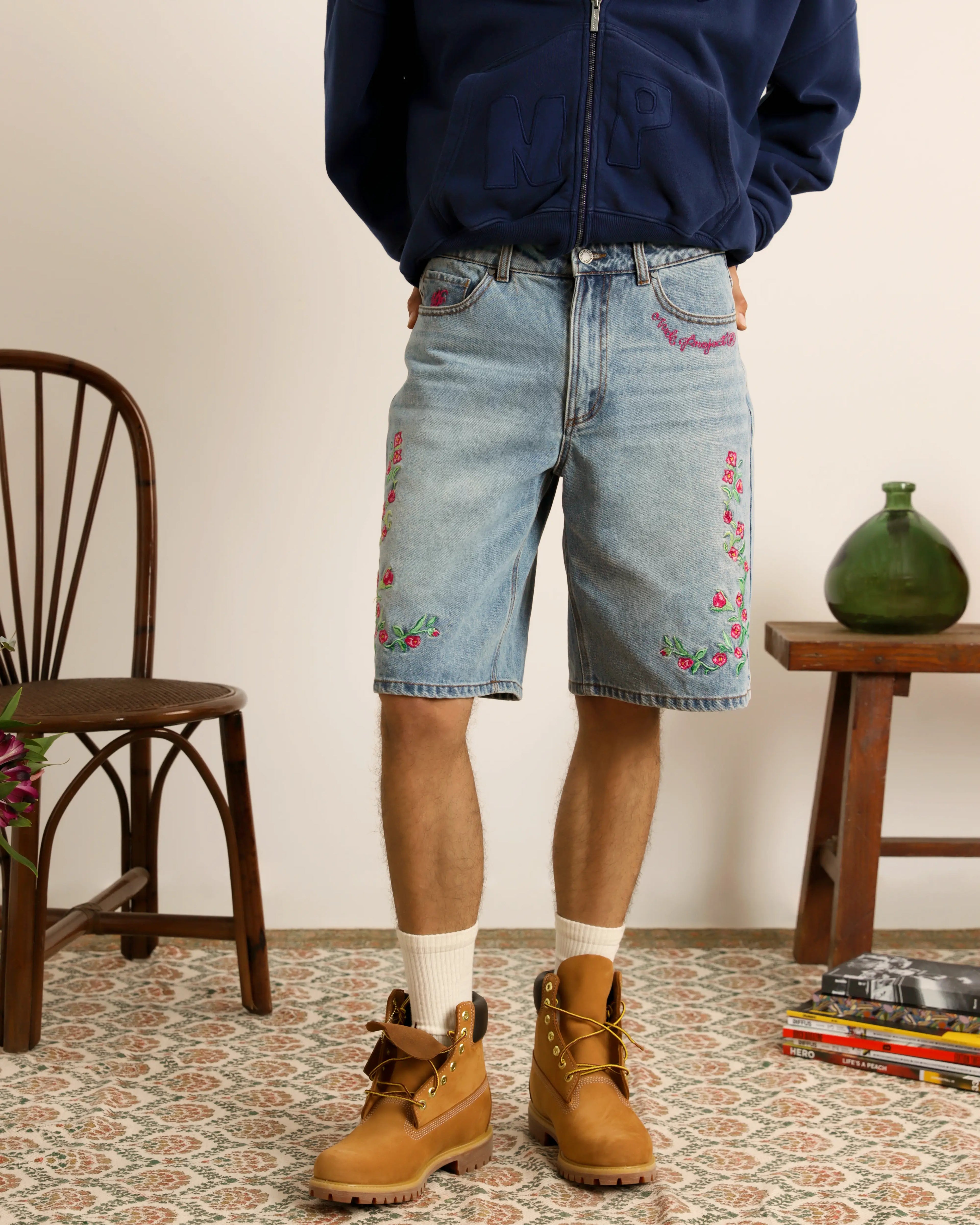 Pantalón Corto Denim Flowers