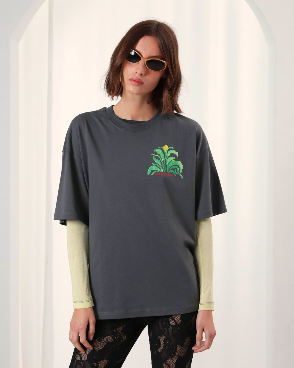 Camiseta Plant Gris Oscuro