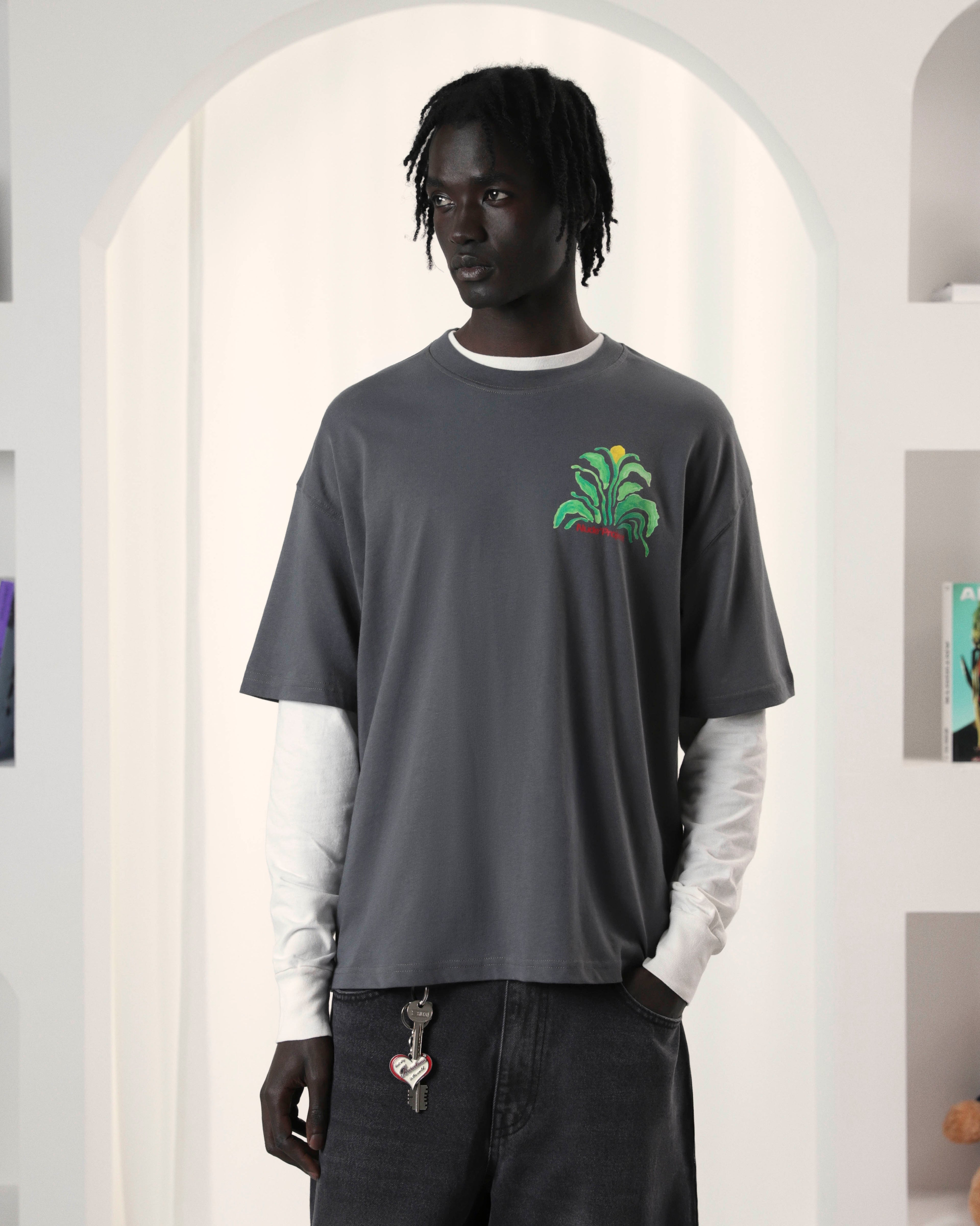 Camiseta Plant Gris Oscuro