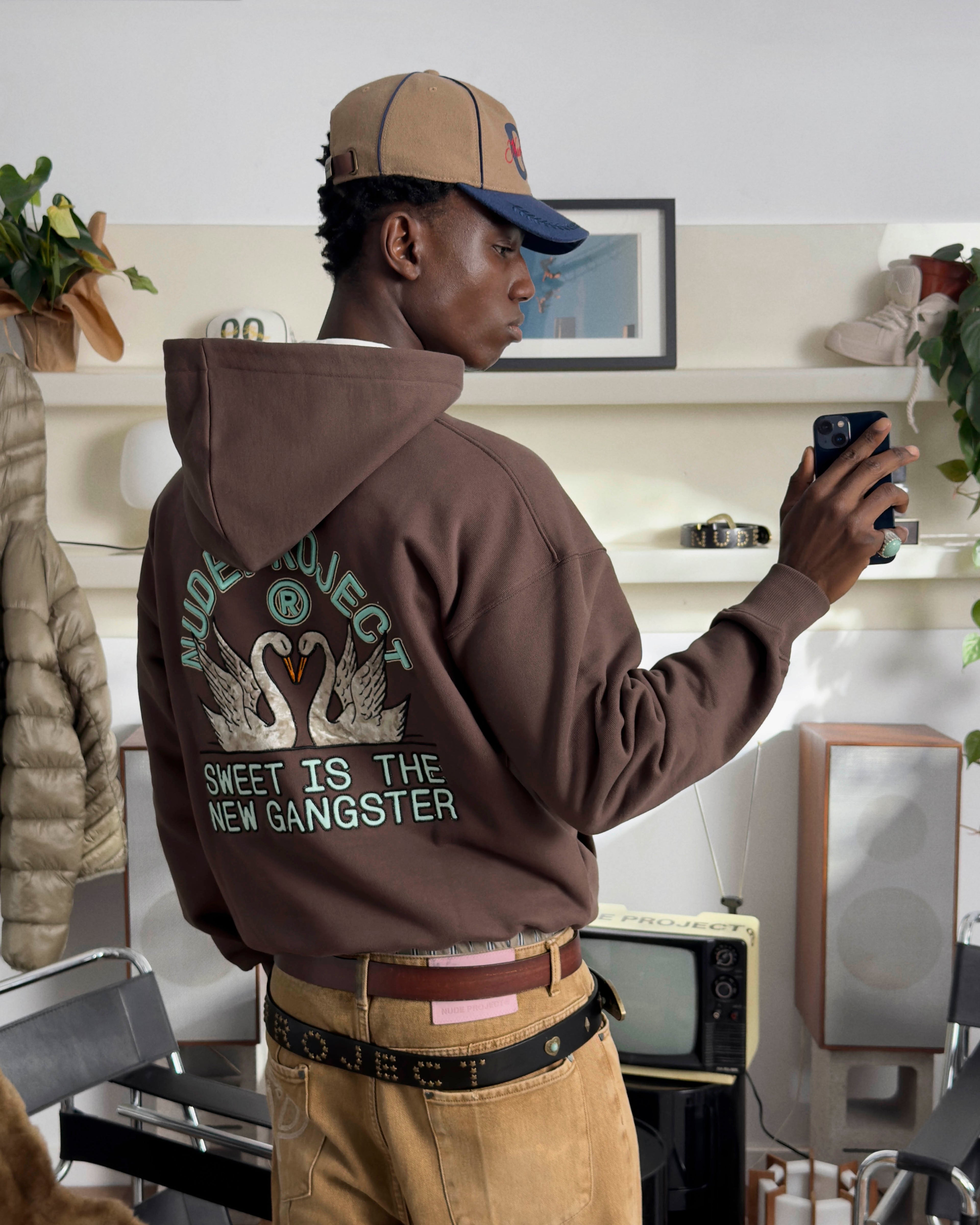 Sudadera Swans Marrón