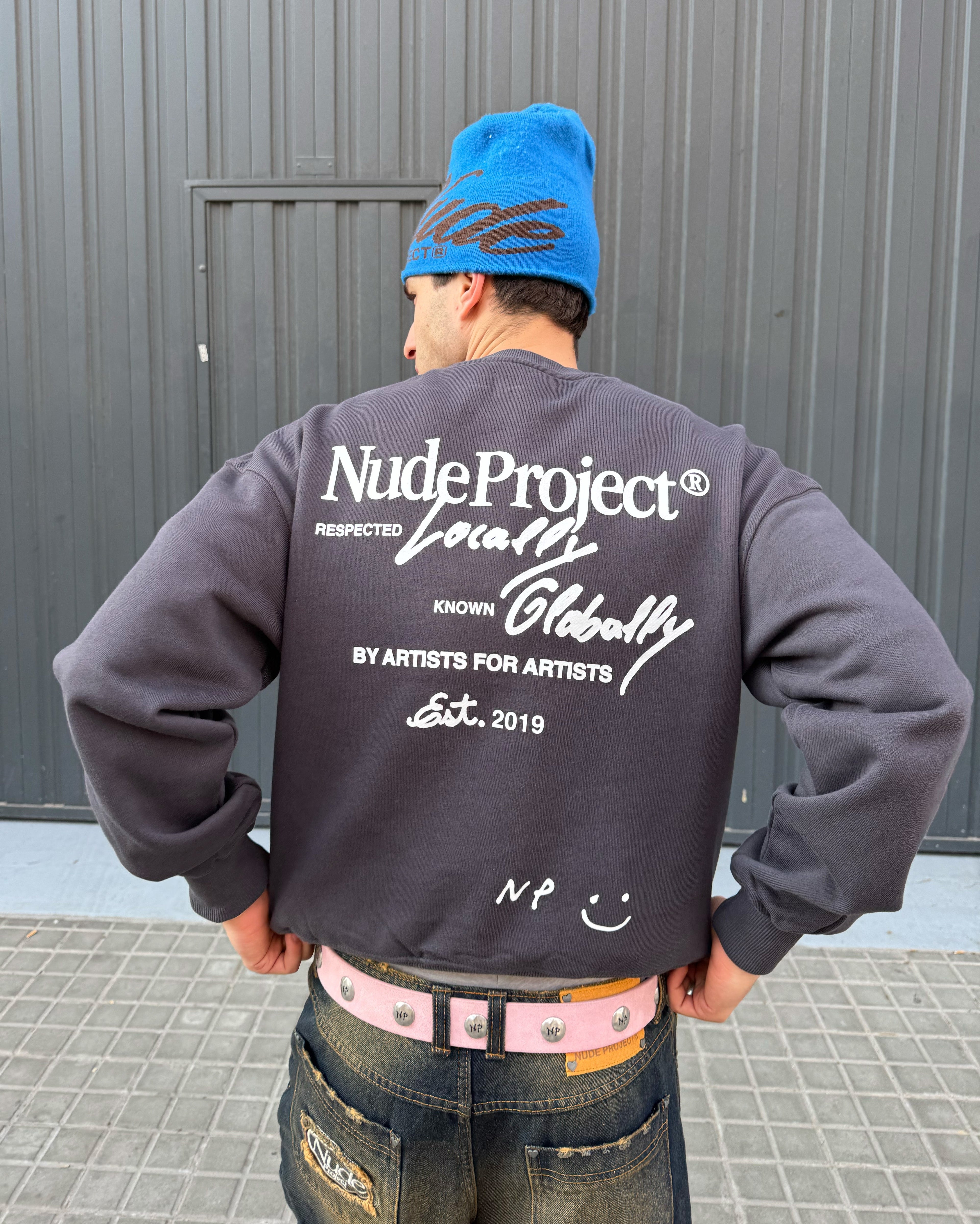 Sudadera Sin Capucha Global Soon Gris Oscuro