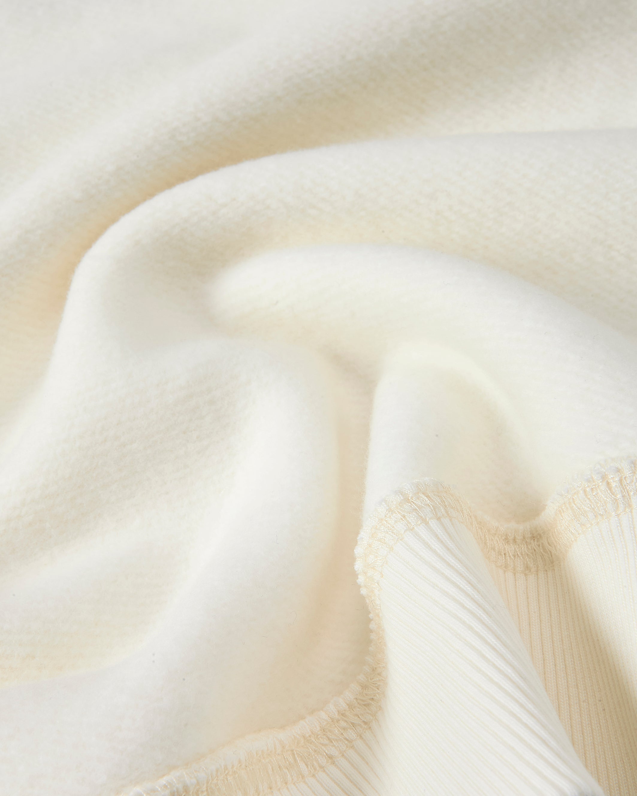 Sudadera Sin Capucha Varsity Blanco Crema