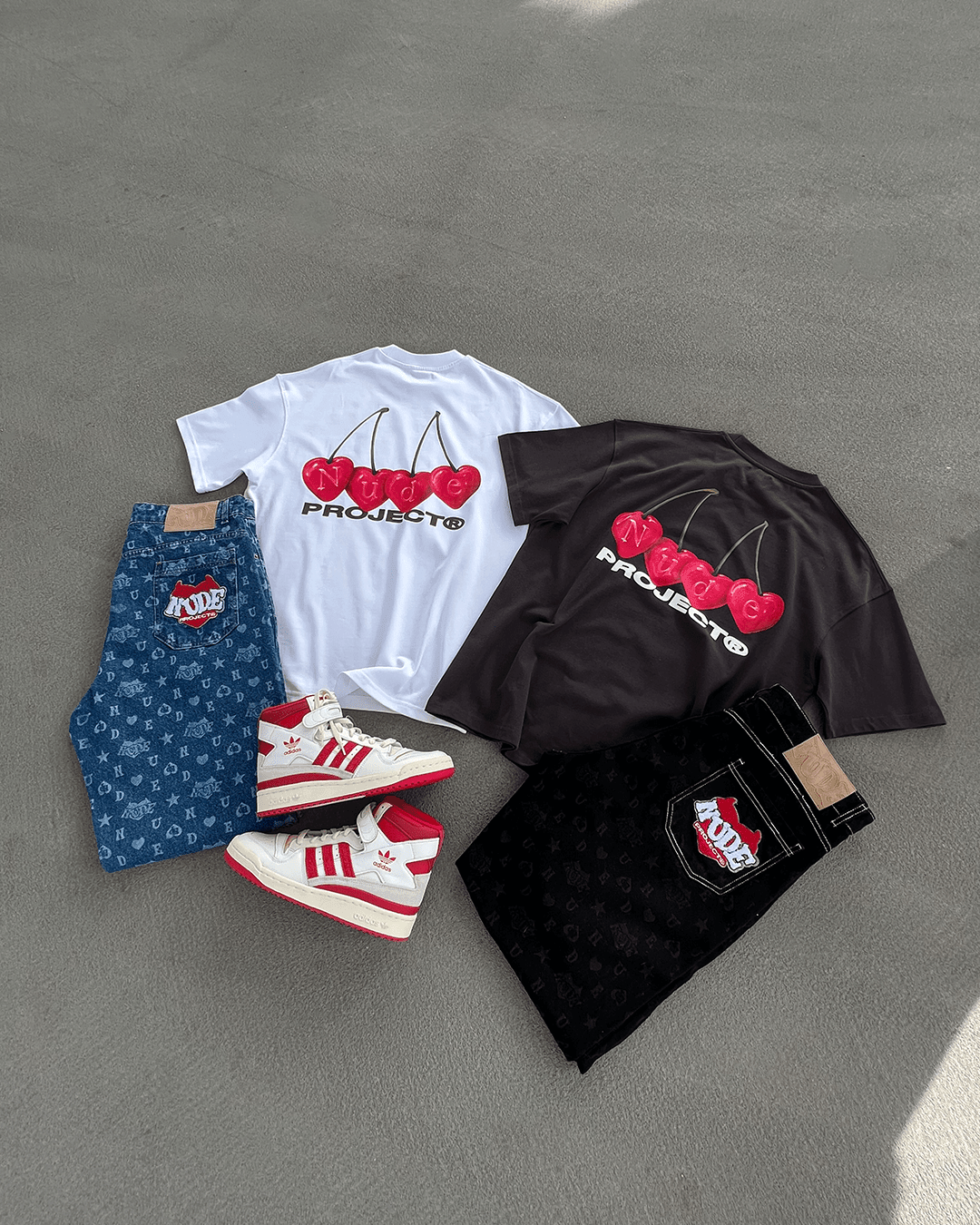 Camiseta Cherry Negra